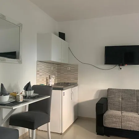 Apartment Miko *